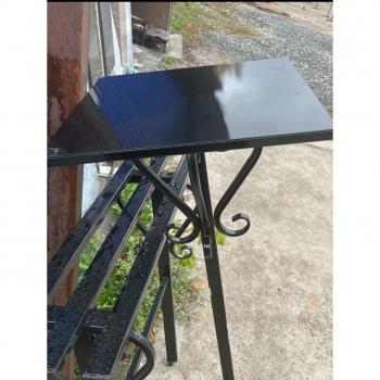 Столик на могилу металлический № 2